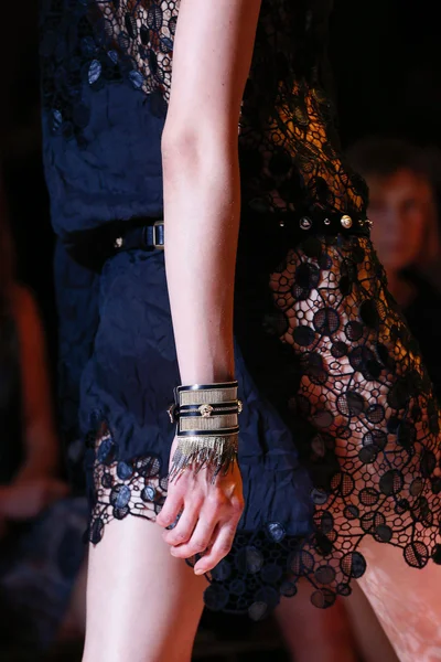 Look 52